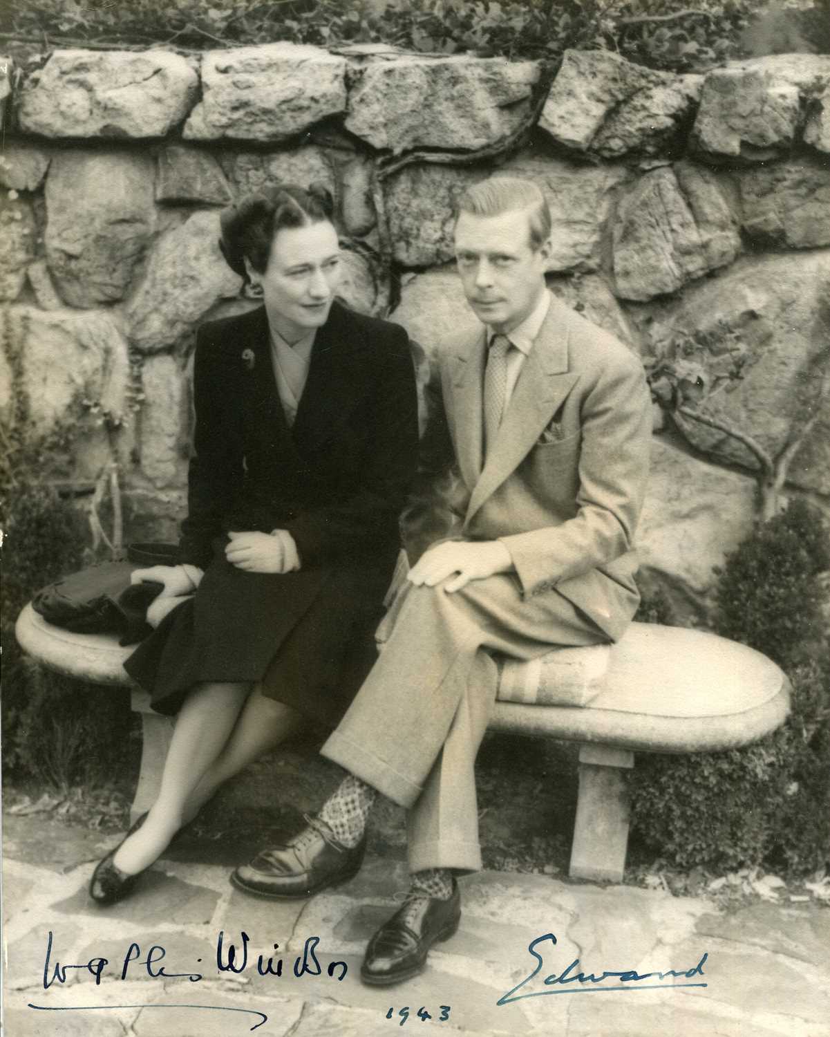 Lot 1145 - EDWARD & WALLIS