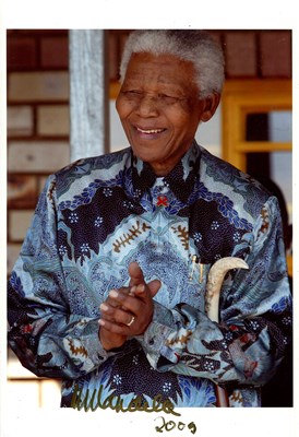 Lot 271 - MANDELA NELSON: (1918-2013)