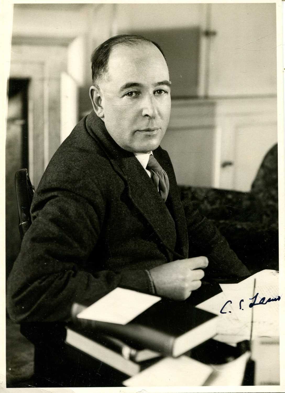 Lot 915 - LEWIS C. S: (1893-1963)