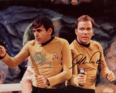 Lot 506 - STAR TREK: (x2)